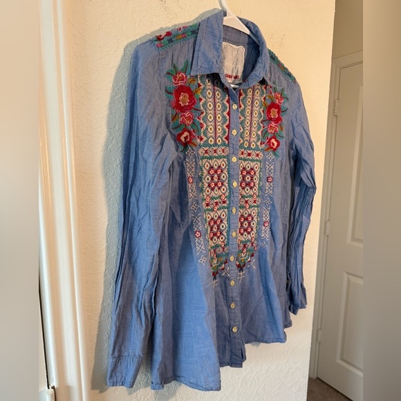Johnny Was 3J Workshop Polly Button Back Embroidered Long Sleeve Size XS - Picture 2 of 8